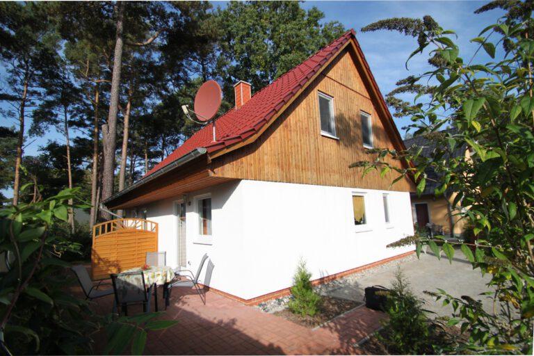 Ferienhaus aussen klein 768x512