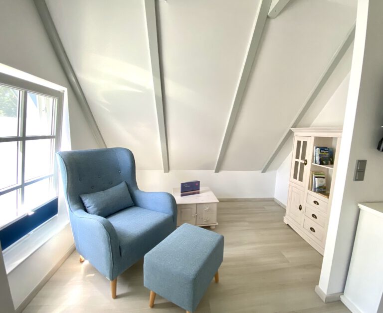 Ferienhaus Enna Leseecke 768x627